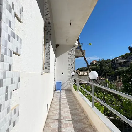 Nazif Nika Apartmán Sarandë