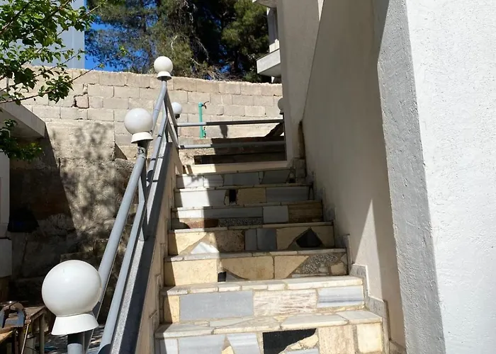 Nazif Nika * Saranda